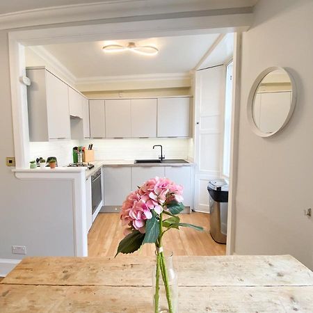 Rose Street'S Hidden Treasure- 2Bed Newly Refurbished Apt 爱丁堡 外观 照片