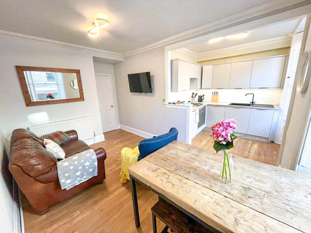 Rose Street'S Hidden Treasure- 2Bed Newly Refurbished Apt 爱丁堡 外观 照片