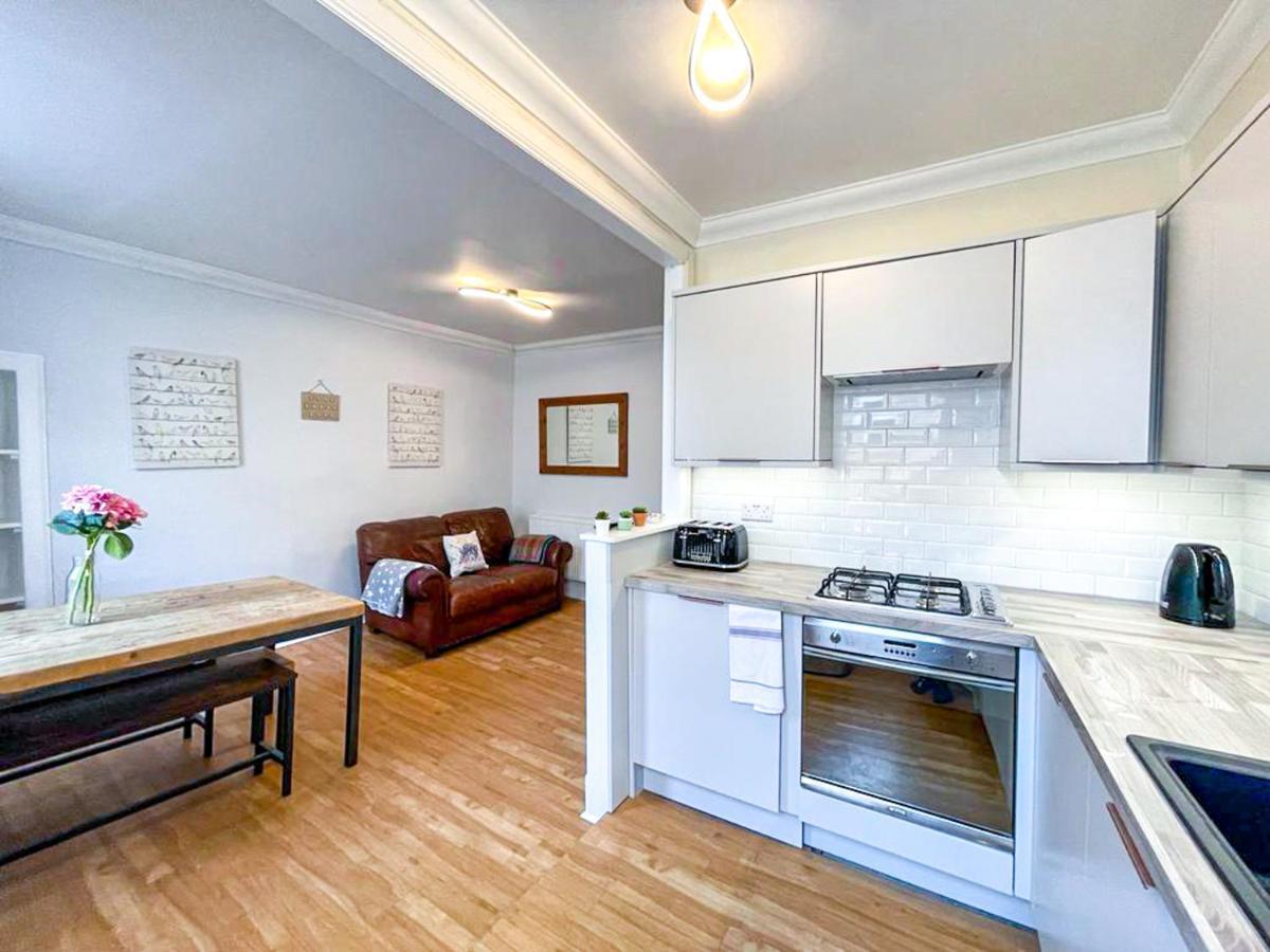 Rose Street'S Hidden Treasure- 2Bed Newly Refurbished Apt 爱丁堡 外观 照片