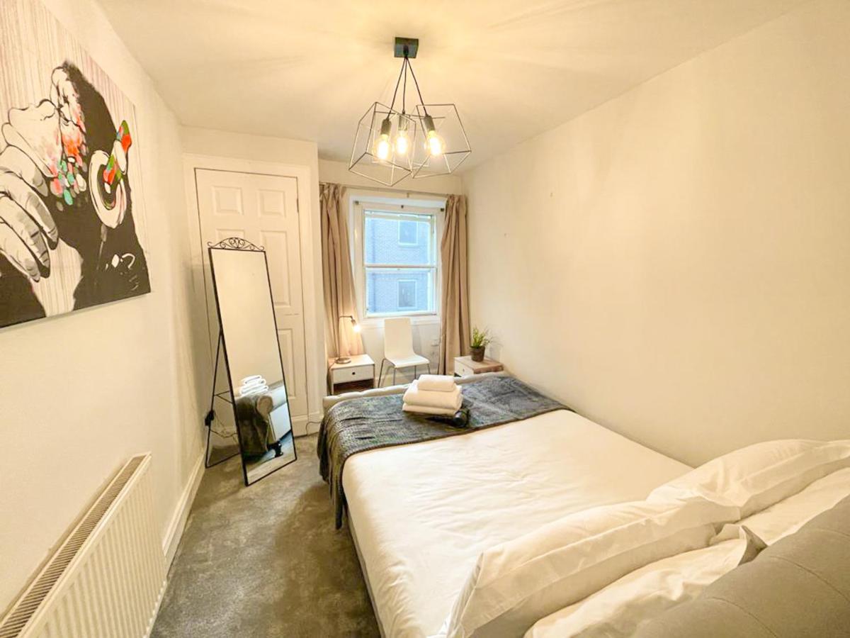 Rose Street'S Hidden Treasure- 2Bed Newly Refurbished Apt 爱丁堡 外观 照片